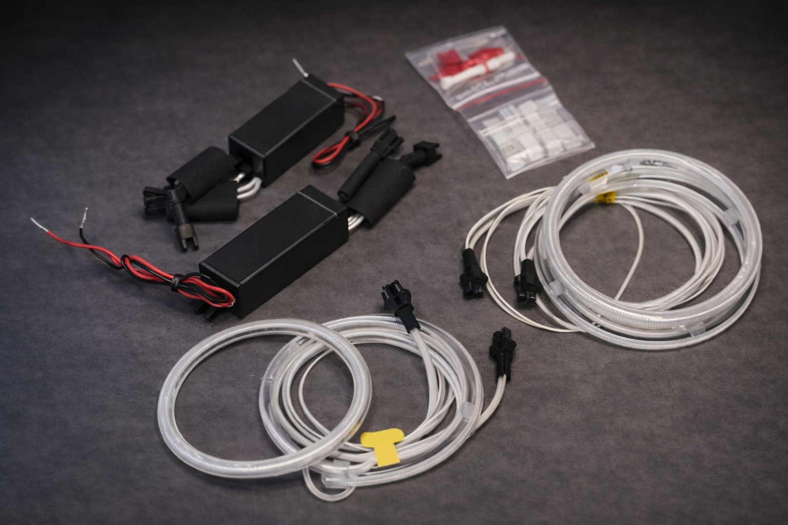 BMW Angel Eyes E30/E32/E34 CCFL komplektas